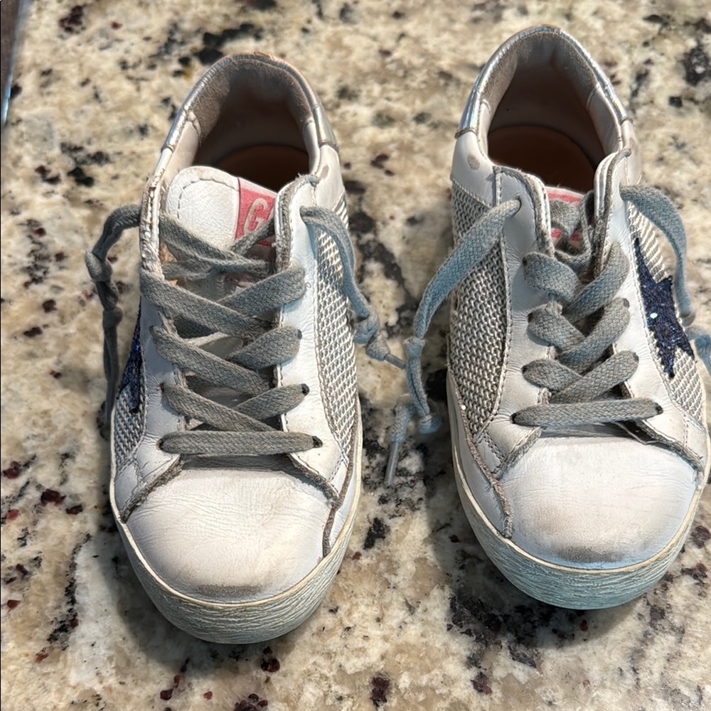 Kids “Super Star” Golden Goose sneakers with glittery purple/blue star - Picture 2 of 10